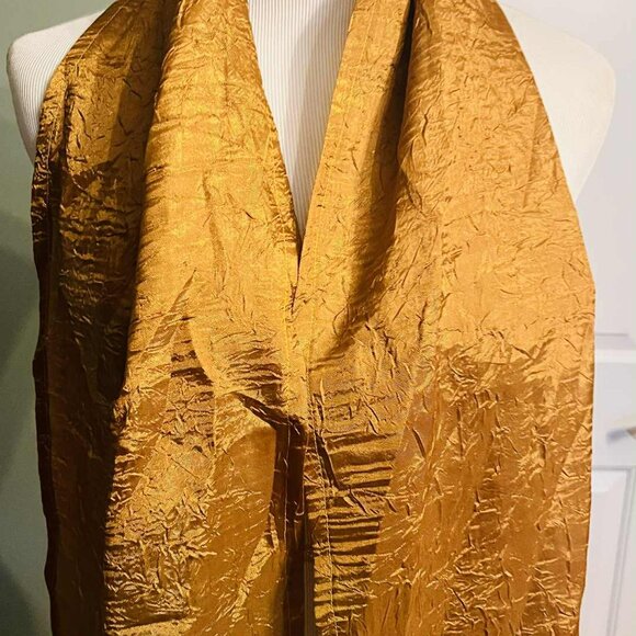NWT Handmade Gold Textured Scarf by Sana – Elegant Shimmer Design - Picture 2 of 6